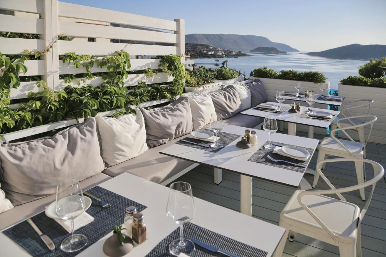 Domes Aulus Elounda All-Inclusive Resort, Adults Only, Curio By Hilton المطعم الصورة